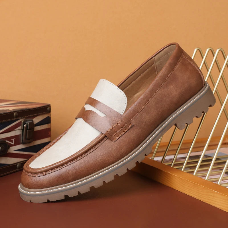 Loafer masculino  em couro confortável, modelo casual, ideal para uso diário e eventos especiais.