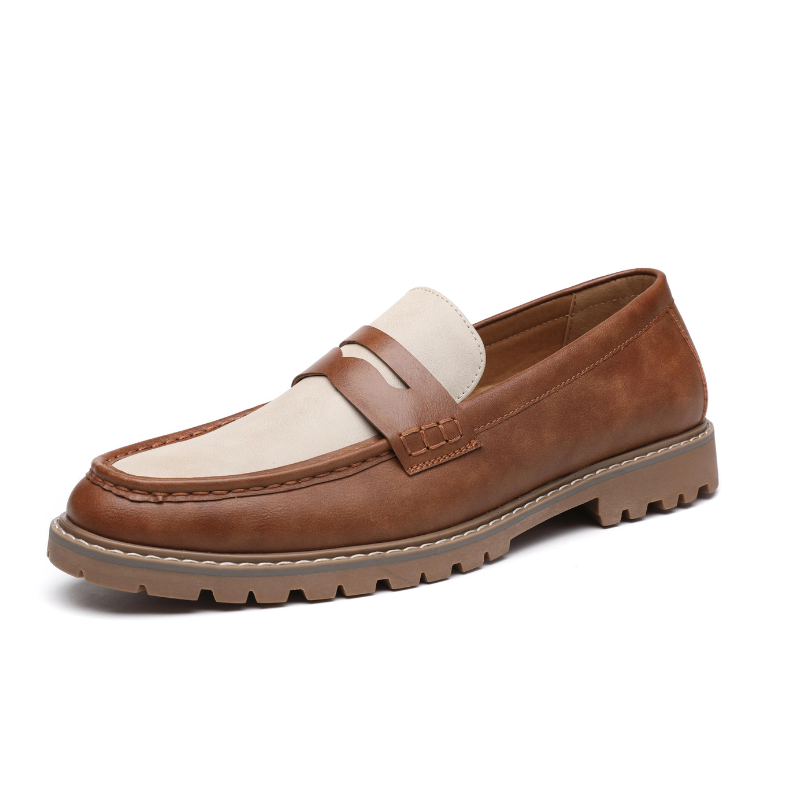 Loafer masculino  em couro confortável, modelo casual, ideal para uso diário e eventos especiais.