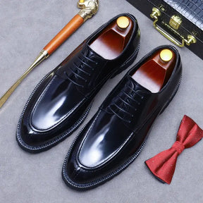 sapato social masculino derby em couro na cor preto, modelo derby, ideal para eventos especiais e uso casual.