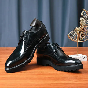 sapato social masculino derby em couro na cor preta, modelo derby, ideal para eventos especiais e uso casual.