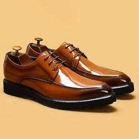 sapato social masculino derby em couro na cor marrom, modelo derby, ideal para eventos especiais e uso casual.