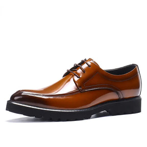 sapato social masculino derby em couro na cor marrom, modelo derby, ideal para eventos especiais e uso casual.