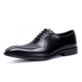 sapato social masculino oxford em couro na cor preta, modelo oxford, ideal para eventos especiais e uso casual.